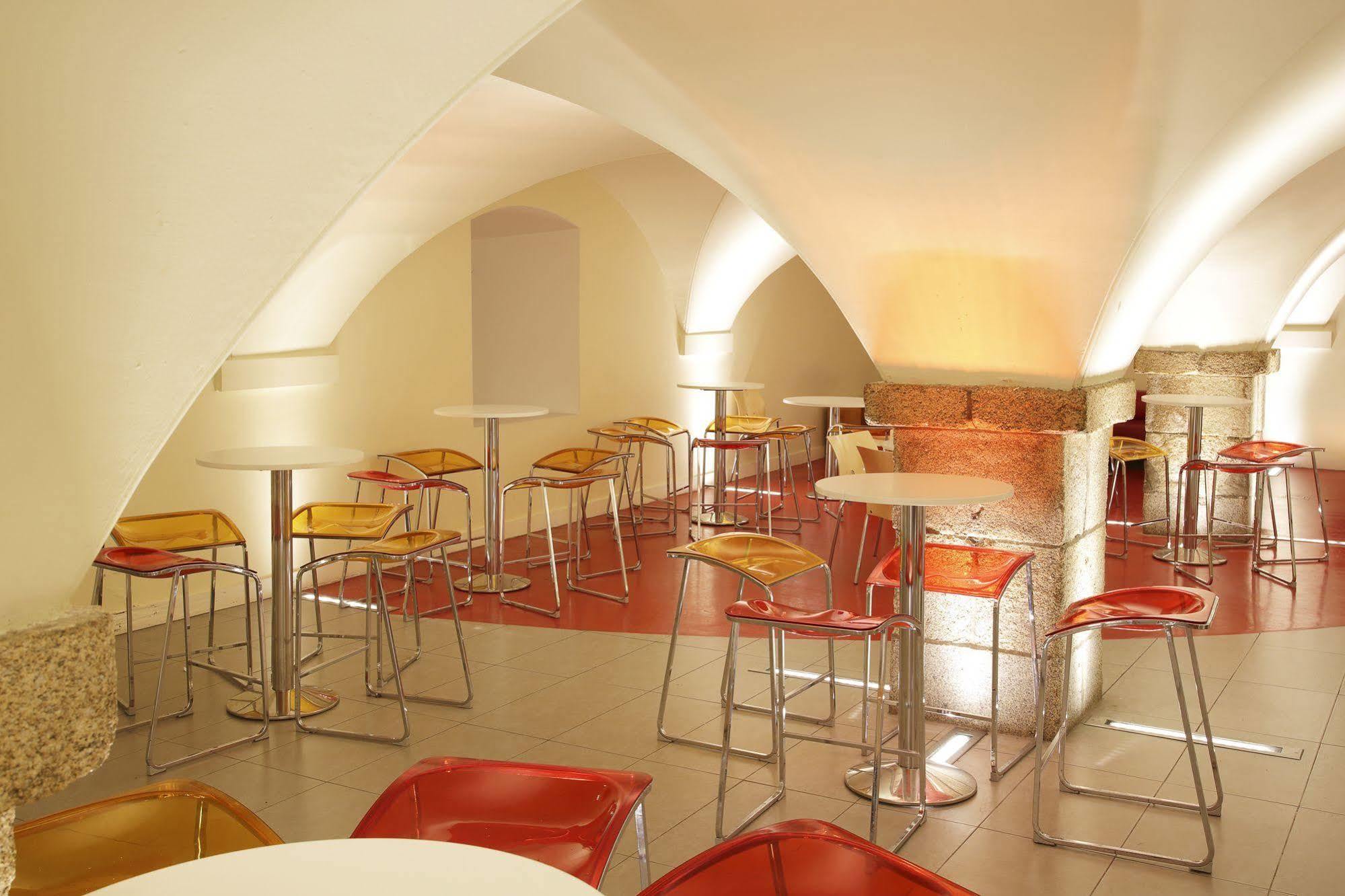 Trinity College - Campus Accommodation ดับลิน ภายนอก รูปภาพ